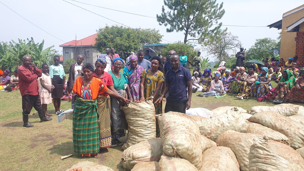 A community produce activity